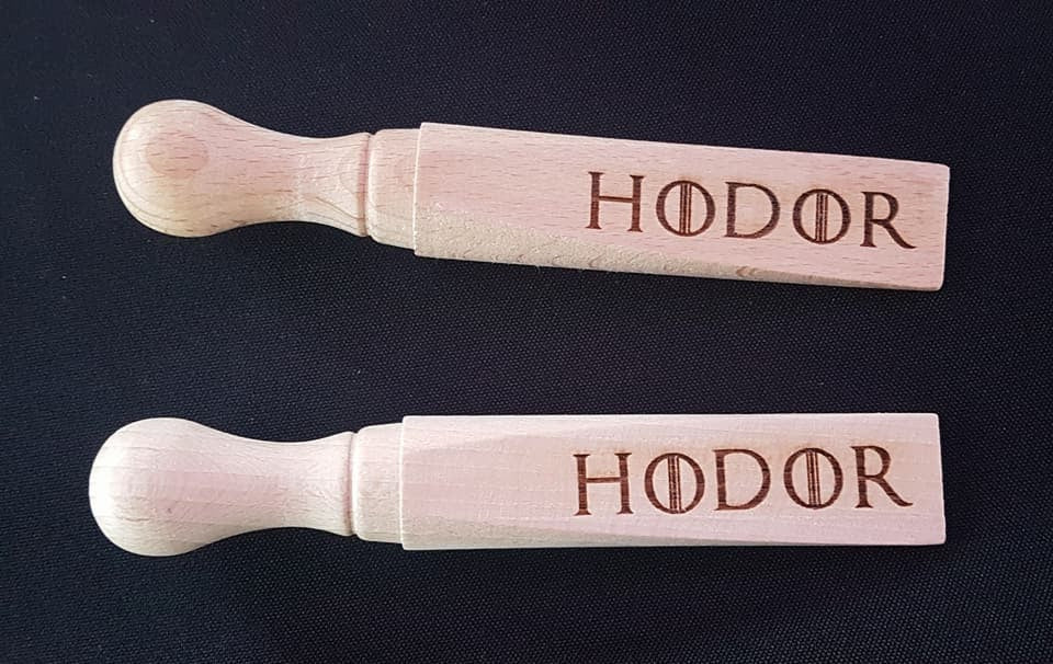 Game Of Thrones HODOR wood door wedge. - LaserGiftsuk